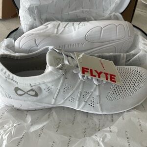 NFINITY Flyte Cheer Athletic Shoes Women 8.5 White BNWT.